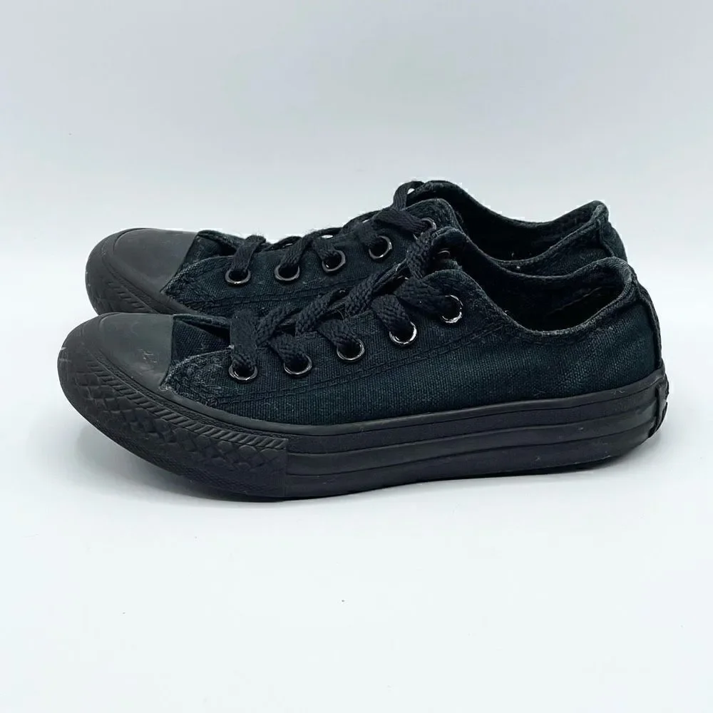 Converse preowned good